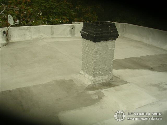 Installation de r&eacute;servoirs de plomberie et de stockage pour syst&egrave;me de chauffage solaire (6)